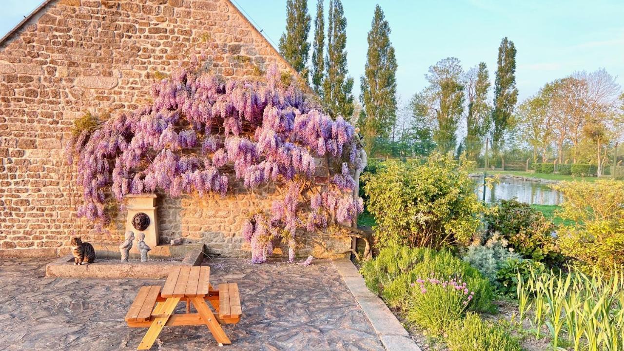 Château du Bû Anctoville Exterior foto